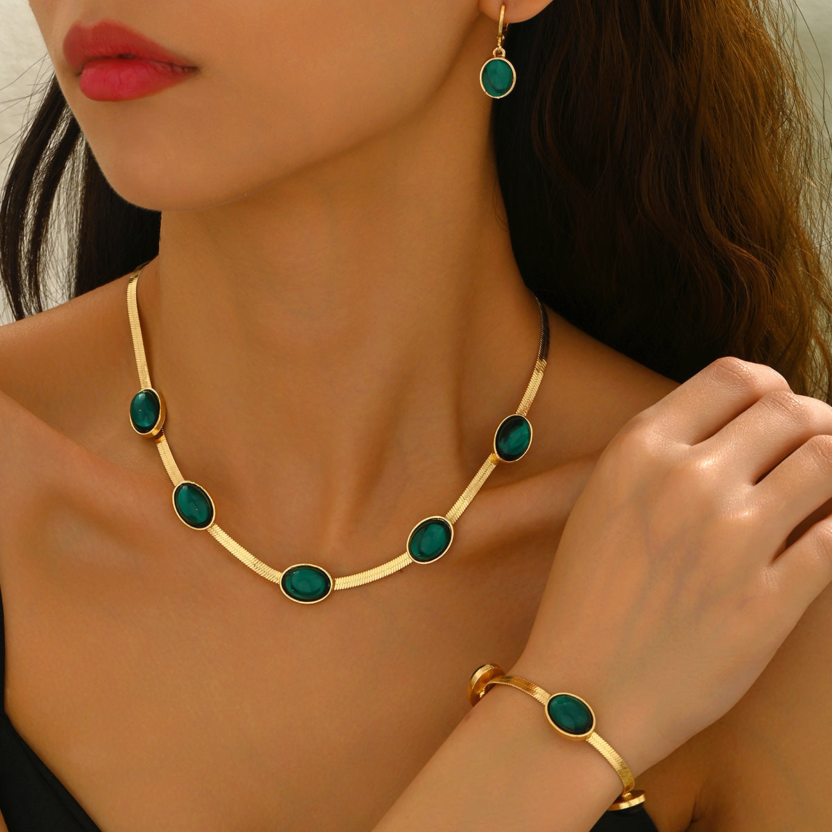 ✨3-in-1 Emerald Knife Chain Vintage Elegant Set